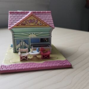 1993 polly pocket pollyville café NO figure